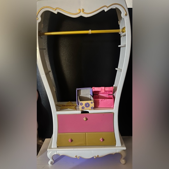 HSM Sharpay Evan’s closet - Picture 2 of 6